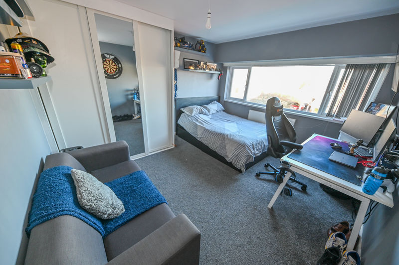 Hazleton Way Cowplain